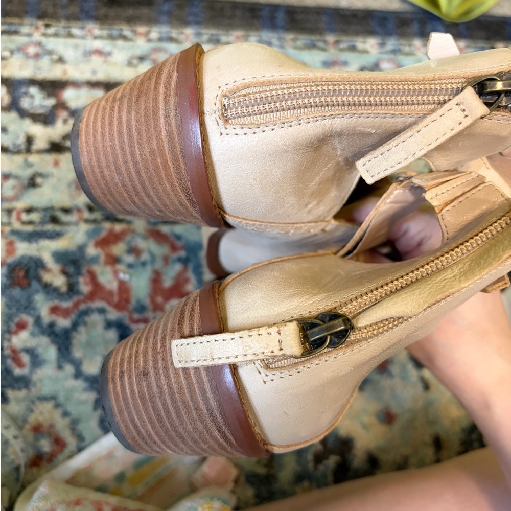 Kelsi Dagger Brooklyn Kadeja Tan Leather Ankle Booties. Size 11. Retail $168 - Picture 10 of 11
